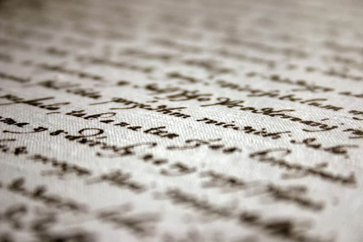 Old handwriting, shallow dof